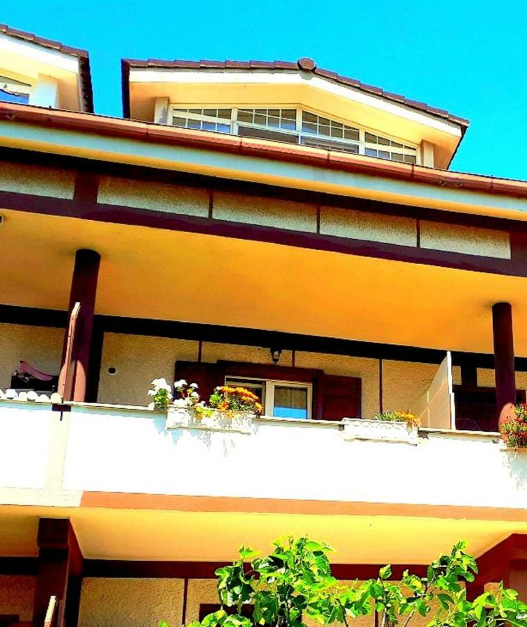 Casa Magnolia Apartment Pomezia Exterior foto